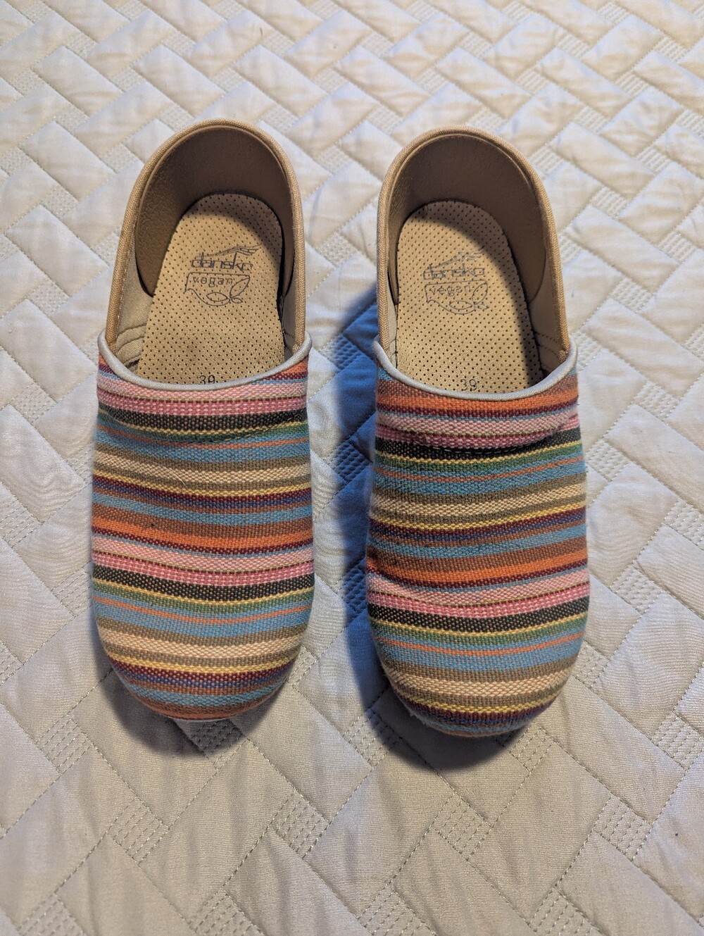 Dansko Women's Jute Vegan Professional Clogs Sz.8-8.5  EU 39